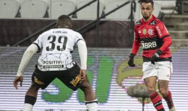 De olho no líder Atlético-MG, Flamengo encara Corinthians no Maracanã